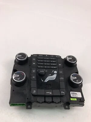 NO3257 VOLVO Climate  Control Unit 30795271 - Image 1 of 4