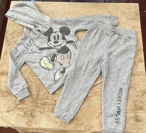 Mickey Mouse Outfit Boys Size 4 Fleece Sweater Pants Disney Classic Status Kids - Picture 1 of 3