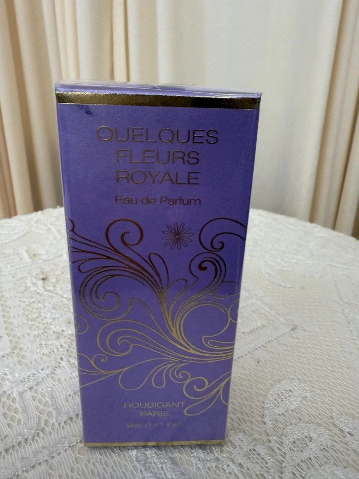 Houbigant Quelques Fleurs Royale EDP Spray 50 ml (Difícil de encontrar) Foto 1 de 3
