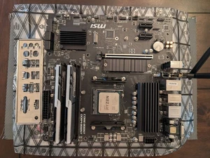 Ryzen 5600X + MSI B550M Pro VDH WIFI + 32Go Gskill TridentZ RGB Ram + 500Go NVME - Photo 1/6