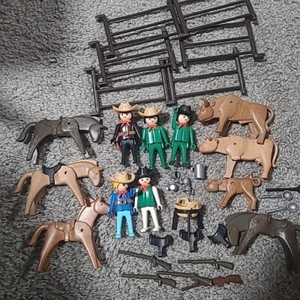 Playmobil #1002 Cowboy Deluxe Set. Incomplete. Used With Box Read Description! - Picture 1 of 15