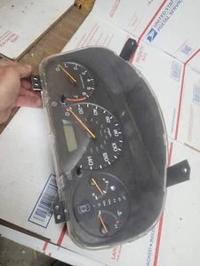 98-02 Honda Accord Speedometer Instrument Cluster 78100-S84-A600 - Picture 1 of 3