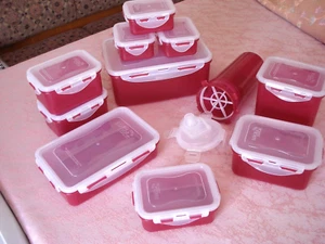 LocknLock Dosen Set, 10 Dosen u. 1 Shaker, neu, beere - Bild 1 von 3