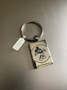 2000’s Walt Disney World Mickey Mouse Silver Metal Keychain Key Ring NWT - Picture 1 of 3