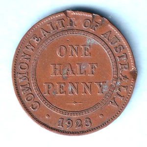 Australia. 1923 Halfpenny.. Die cracks both sides.. F/F+ - Picture 1 of 4