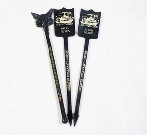 Cincinnati Swizzle Sticks Drink Stirrers Airport & The Little Foxes Holiday Inn - Picture 1 of 6