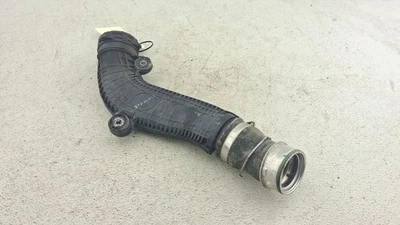 2009-22 VOLKSWAGEN PASSAT MOTOR INTERCOOLER CONECTOR DERECHO MANGUERA TUBO OEM Foto 1 de 4