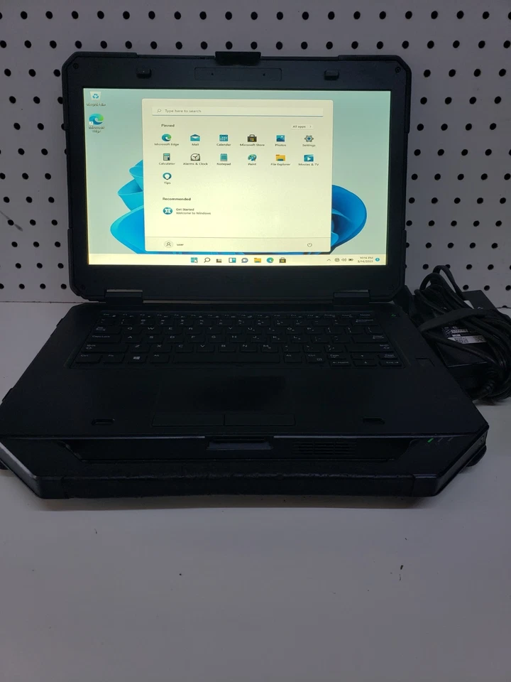 Dell Latitude 5414  Rugged  Intel i7-6600U@2.60GHz 16GB RAM,  1TB GB SSD* WIN11  - Image 1 of 4