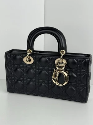 Bolso de Hombro Dior Mediano Dama D-Joy Cuero Acolchado Negro D-1 Foto 1 de 4