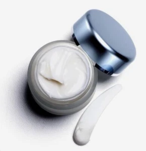 ageLOC Tru Face Essence crema ultra edificante 1,7 oz sigillata nuova con scatola autentica - Foto 1 di 7