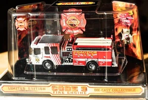 Code 3 Fire Prevention Vol. F.D. 2000/2001 Ferrara Inferno Pumper (12257 - Picture 1 of 2