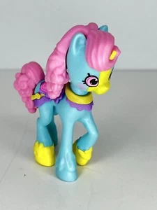 Shopkins Happy Places Lil' Shoppie Rainbow Unicorn - Picture 1 of 9