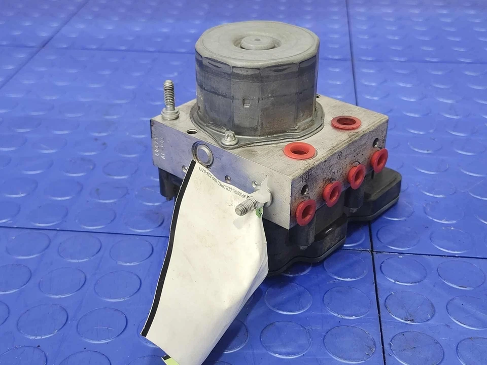 Conjunto modulador bomba freno antibloqueo ABS Mercedes Benz CLA250 FWD 14-19 FABRICANTE DE EQUIPOS ORIGINALES Foto 1 de 4