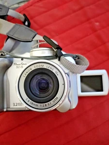 Canon Ultrasonic Power Shot S1IS, 3.2 MP, 2004 VINTAGE, PARTS ONLY - Picture 1 of 12
