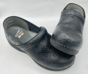 DANSKO Pro XP Size 41 Black Flower Pattern Leather CLOGS Size US 10.5-11 - Picture 1 of 10