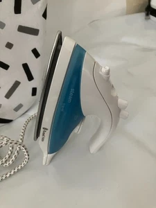 Russel Hobbs Iron 11585 Portable Travel Steam Iron Dual voltage + Iron Board - Picture 1 of 6