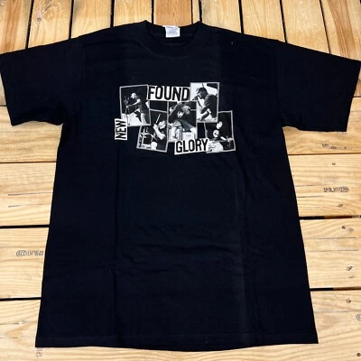 Camiseta De Colección Y2K Nueva Stock Antigua Nueva Encontrada Gloria Emo Punk Negra Gráfica Para Hombre Tallas Foto 1 de 3