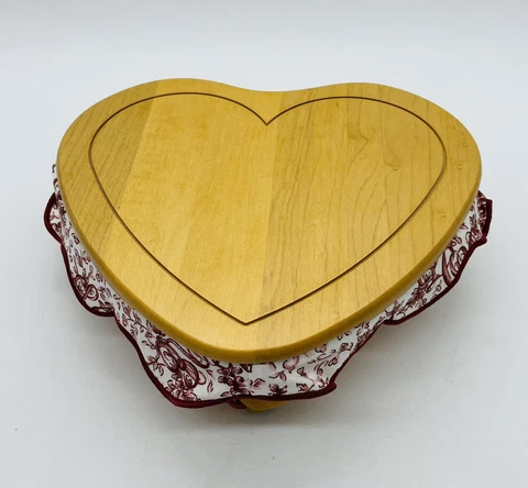 Longaberger Heart Shaped Basket 1999 Sweetheart Lid and Liners Plastic Fabric Cover