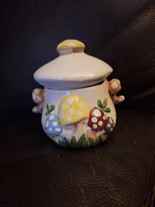 Zuccheriera vintage Capris ceramica funghi con coperchio alta 4” cucina retrò - Foto 1 di 12