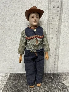 Vintage John Wayne Puppe Cowboy 8" Figur Puppe mit Hut & Outfit - Bild 1 von 6