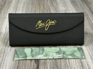 Estuche para Anteojos Pequeño Triple Maui Jim Negro con Paño de Limpieza Sellado Magnético - Imagen 1 de 5