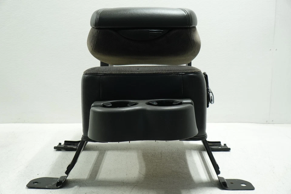 Сиденье подпрыгивающее для центральной консоли 1999-2007 OEM GM Chevy Silverado GMC Tahoe |W5878 - Изображение 1 из 4