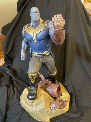 Avengers: Infinity War THANOS Gallery Diorama Figure Diamond Select Toys Marvel - Imagem 1 de 2