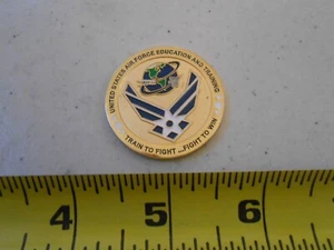 RARE AIR FORCE TRAINING USAF UNITED STATES MILITARY CHALLENGE COIN - Picture 1 of 3