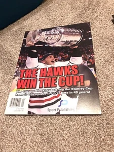 Chicago Blackhawks 2010 Campeones Los Hawks Ganan la Copa Stanley Cup Magazine - Imagen 1 de 5