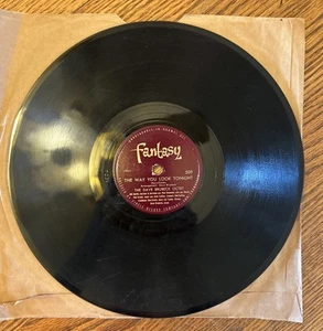 78RPM-Jazz-FANTASY 509 -Dave Brubeck Octet-LOVE WALKED IN/ WAY YOU LOOK TONIGHT - Picture 1 of 5