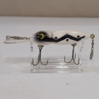 VTG Fishing Hellbender Whopper Stopper  Lure Black & White Heart Yellow Eye 3" - Image 1 of 4