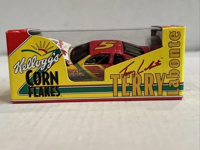 Action 1/64 diecast #5 Kelloggs Terry Labonte 1999 Monte Carlo 1 de 4.500 Foto 1 de 4