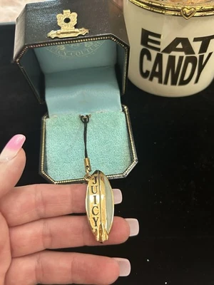 РЕДКАЯ новый в коробке винтажный JUICY COUTURE доска для серфинга SIDEKICK ll 2 ремень подвеска - Изображение 1 из 4