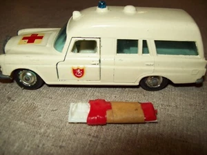 Matchbox King Size K-6 Mercedes-Benz Binz Ambulance By Lesney - Picture 1 of 6