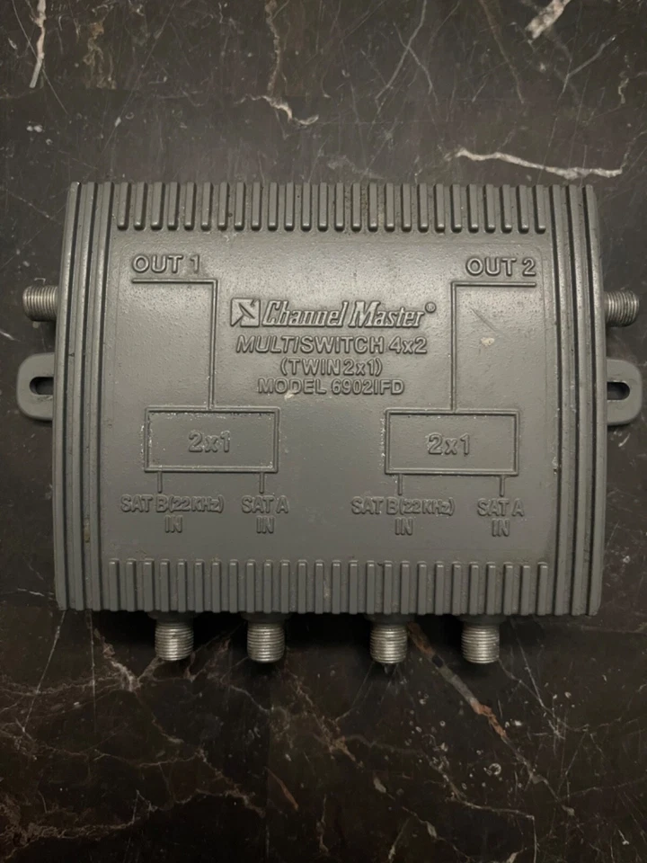 Channel Master 6920IFD Multi Switch 4x2 - Image 1 of 4