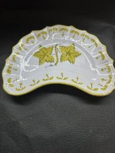 Vintage Unique Hand Painted Grape Leaves Design Italian Relish/Trinket Dish - Picture 1 of 7
