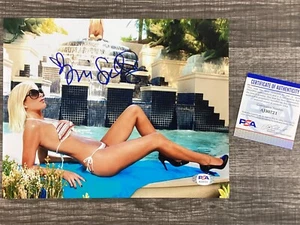 (SSG) Lo último, sexy foto de bikini firmada por TORI SPELLING 10X8 "B H 90210" - CERTIFICADO DE AUTENTICIDAD PSA/DNA - Imagen 1 de 5