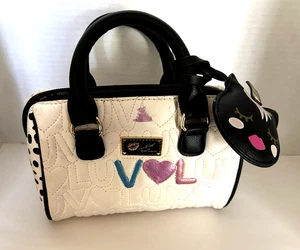 Luv Betsy kleine Fass Geldbörse mit hängendem Einhorn Leder Anhänger - Bild 1 von 6