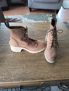 Sorel Tan Womens Hi-line Heel Lace boots size 8 Waterproof - Bild 1 von 6