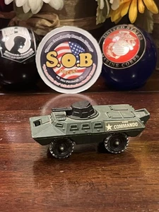 Corgi Junior Commando V100 Militär Panzer LAV 1:64 grün Diecast gebraucht ex Zustand - Bild 1 von 10