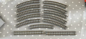 TRIANG VINTAGE GLEIS RESTPOSTEN 11 KURVEN UND 2 GERADEN - SPUR OO - Bild 1 von 3
