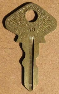LLAVE FORD MODELO T, LATÓN #70 MUY BONITA L@@K #B70 - Imagen 1 de 2