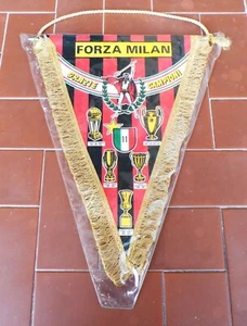 Gagliardetto FORZA MILAN Grazie Campioni 1990 Champions League Scudetto 11 Coppa - Picture 1 of 2