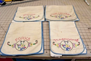 Lote de 4 soportes de cubiertos vintage bordados y cosidos en cruz - Imagen 1 de 9