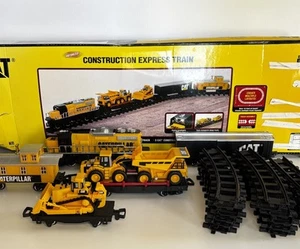 ๐2007 CAT Construction Express Train Set Motorized - 14 Feet Track - Picture 1 of 22