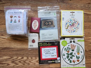 Lot of 7 small cross stitch kits - mixed subjects - unicorn - great for kids - Picture 1 of 4