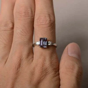 925 Sterlingsilber Alexandrit Promise Juni Geburtsstein Smaragdschliff Edelsteim - Bild 1 von 4