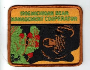 1996 MICHIGAN DNR SUCCESSFUL BEAR HUNTER PATCH -DEER-TURKEY-ELK-MOOSE-FISHING - Picture 1 of 1