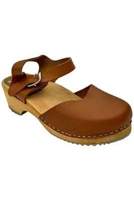 Zuecos artesanales Mia Sofia para mujer de madera sueca Foto 1 de 3