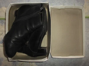 PAIRE DE BOTTES VINTAGE : *** BOTTILLONS NOIRS *** - TAILLE 40 (18) - Photo 1/9